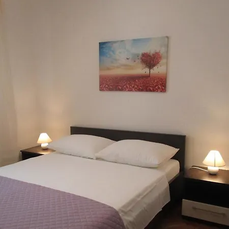 펜션 Seaside Holiday House Rivanj 14936 *